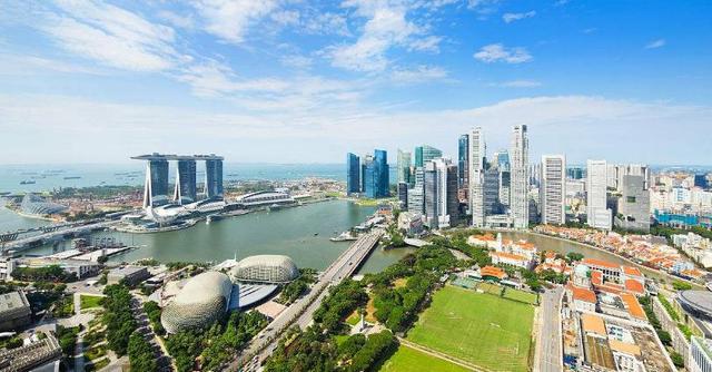 低齡留學(xué)家長要不要陪讀？解讀各國陪讀政策！