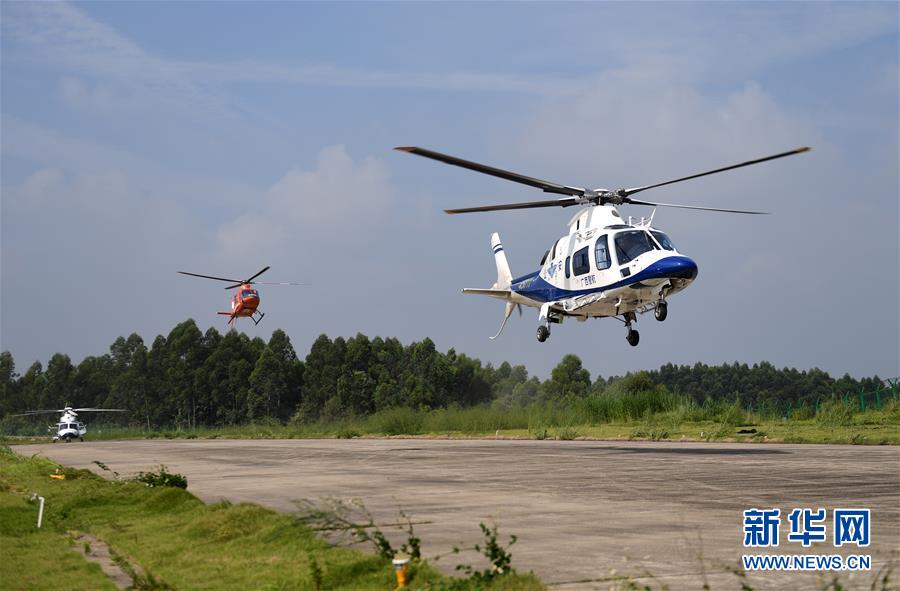 （社會）（1）廣西南寧：“空中110”“空中120”演練護(hù)平安