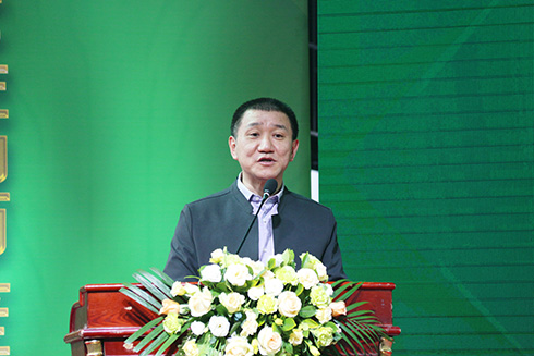 深圳市消費(fèi)者委員會(huì)秘書長馮念文致辭